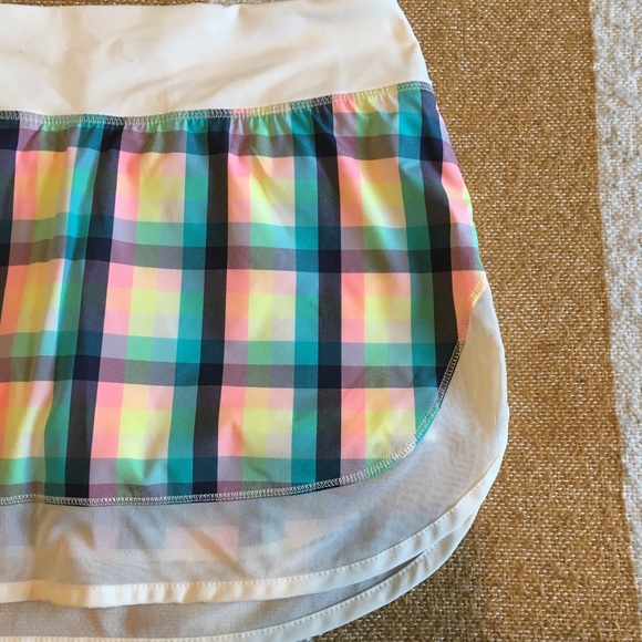 Lululemon skort - Picture 2 of 7